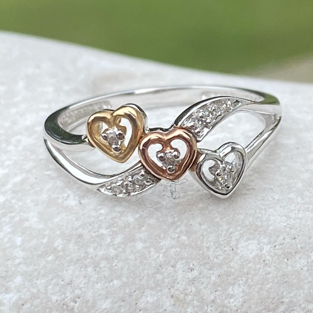 SOLD 💲3 heart Diamond 10k white gold ring with yellow and rose gold accent - Picture 12 of 15